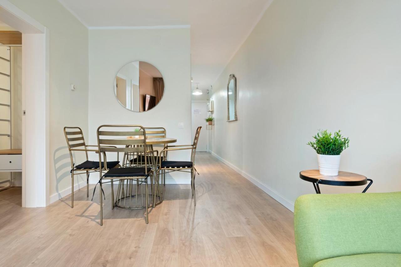 סנט אדריה דה בסוס Tendency Apartments Forum 4 מראה חיצוני תמונה